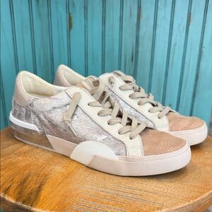 Dolce Vita Women's Sneakers in Tan and Cream